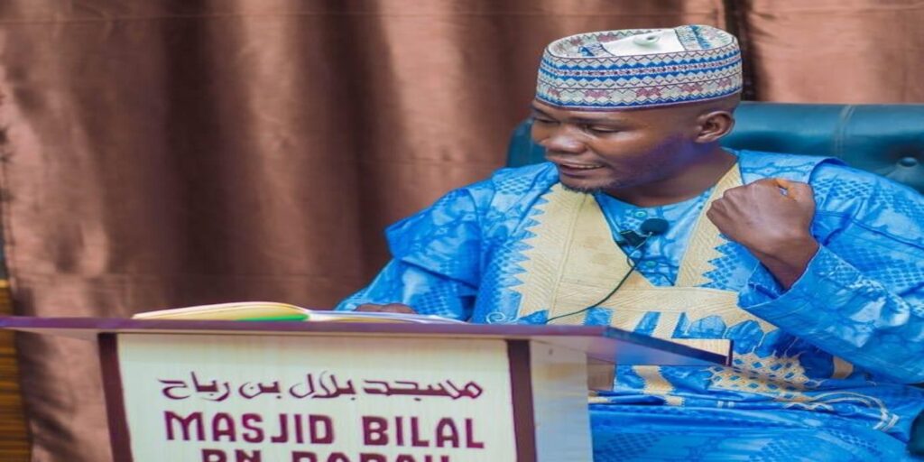 Sheikh IMAM MUHAMMAD YUSUF Adam 3_